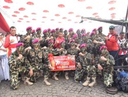 Wadan Kormar Bersama Prajurit Korps Marinir Meriahkan Bhayangkara Fun Walk