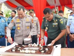 Rombongan Kasdam II/Sriwijaya Beri Ucapan Selamat Hari Bhayangkara KE-77 Kepada Wakapolda Sumsel 