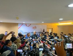 Capres Bicara Pers, Ganjar Pranowo : Pers Harus Luruskan Informasi yang Bengkok