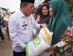 Salurkan Bantuan Pangan, Al Haris: Sangat Membantu Kendalikan Inflasi dan Pasca Bencana