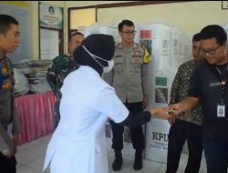 PEMILU 2024: Dokkes Polda Jambi Berikan Yankes ke Petugas Pemilu