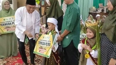 Wisuda Tahfidz Al Qur’an, Sekda : Al Qur’an Cahaya Menerangi Jalan Hidup