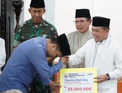 Safari Ramadhan di Hamparan Rawang, Gubernur Jambi H Al Haris Disambut Antusias Warga