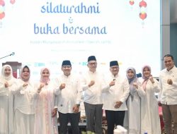 H. Maulana Memberikan Tausiyah pada Acara Silaturahmi dan Buka Bersama BMPD Provinsi Jambi