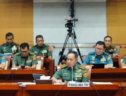 Panglima TNI Hadiri Rapat Kerja Komisi I DPR RI Bahas Pengamanan Idul Fitri dan Pilkada Serentak