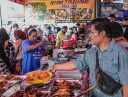 Berburu Takjil dan Makna Ramadan Sebagai Bulan Penuh Berkah