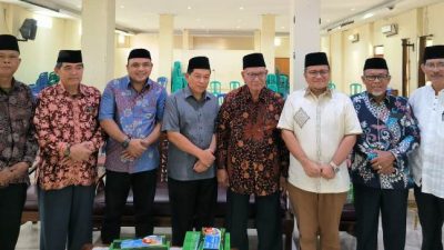 H Maulana Bersilaturahmi Bersama LAM Kota Jambi