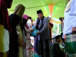 Wagub Jambi H Abdullah Sani Berbuka Bersama Ratusan Masyarakat Serai Serumpun