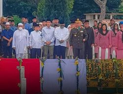 Kapolda Jambi Pimpin Upacara Pemakaman Almarhum Irjen pol. (Purn) Muchlis di TMP Satria Bakti 