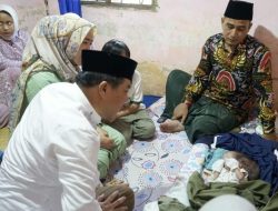 Pj Bupati dan Ketua TP PKK Jenguk Balita Hidrosefalus Akan Dirujuk ke RSD Kol Abundjani Bangko