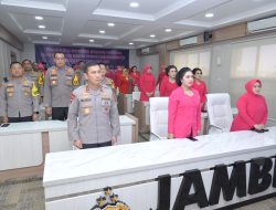 Kapolda Jambi Ikuti Upacara HUT Ke-44 Yayasan Kemala Bhayangkari Zoom Meeting 