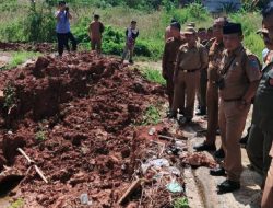 Tim Pemkab Merangin ‘’Investigasi’’ Gorong-gorong Penyebab Genangan Air di Depan Toko Idaman dan Tanah Abang