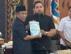 Fraksi DPRD Provinsi Jambi Paparkan Catatan Terkait Pandangan Umum LKPJ Gubernur Jambi Tahun Anggaran 2023