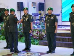 Mayjen TNI M. Naudi Nurdika Pimpin Sertijab Dua Pamen Kodam II/Sriwijaya 