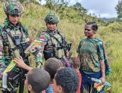 Satgas Yonif 509 Kostrad Patroli Ciptakan Rasa Aman di Intan Jaya, Papua, Sambil Berbagi Pada Masyarakat