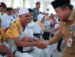 Lepas JCH Kloter 23, Gubernur Jambi H Al Haris: Pemprov Jambi Komitmen Berikan yang Terbaik Bagi Jemaah