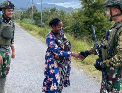 Satgas Yonif 509 Kostrad Semakin Akrab dengan Masyarakat Intan Jaya Papua