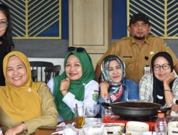 Icha Artis Ibukota Asli Kota Bondowoso Pulang Kampung dan Reunian Dengan Teman SMP 2 