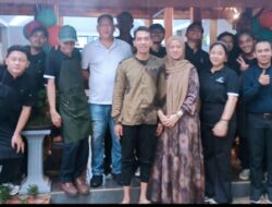 BKG, Resto Pinggir Kali Dengan Nuansa Pedesaan Nun Asri