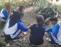 Cegah Kenakalan Remaja Babinsa Lakukan Komsos Dengan Siswa SMP