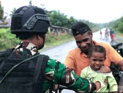 Kehadiran Satgas Pamtas Statis RI-PNG Yonif 111/KB Berikan Pesan Damai Untuk Masyarakat Perbatasan