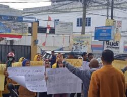 Simpatisan dan Kader Golkar Kota Jambi Gelar Aksi Tolak Keputusan Rekom DPP Golkar ke Calon Bukan Kader Sendiri