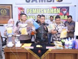 Ditresnarkoba Polda Jambi Gelar Konferensi Pers Keberhasilan Ungkap Kasus Narkotika 