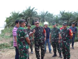 Danrem 042/Gapu Selaku Plh Dansatgas Karhutla Provinsi Jambi Lakukan Patroli Udara