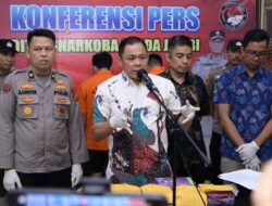 Ditresnarkoba Polda Jambi Gelar Konferensi Pers Ungkap Kasus Penyelundupan Sabu 