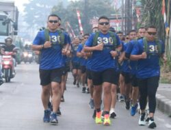 Lari Beban Pasukan Lintas Udara Tri Dharma, Menyapa Cicalengka Hingga “Field Trip” ke PT Mayora