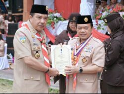 Mantap, H Mukti Terima Lencana Pancawarsa III dari Gubernur Jambi