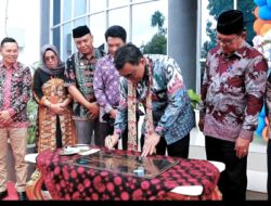 Launching E-Perpustakaan dan Penerapan Aplikasi Srikandi