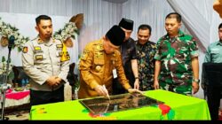 Al Haris Gubernur Jambi Resmikan Desa Persiapan Sungai Tebal