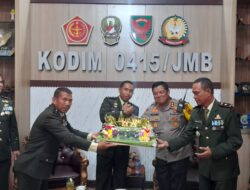 HUT TNI ke-79, Kasdim Jambi Sambut Kapolresta dan Kapolres Muaro Jambi dengan Hangat