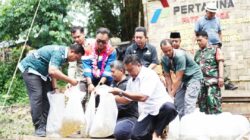 Pertamina Perkuat Ekosistem Lubuk Penyengat dengan Penebaran 150.000 Bibit Ikan Nilem