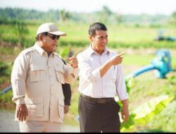 Presiden Prabowo Didampingi Mentan Amran Kunjungan Perdana ke Lahan Pertanian Merauke