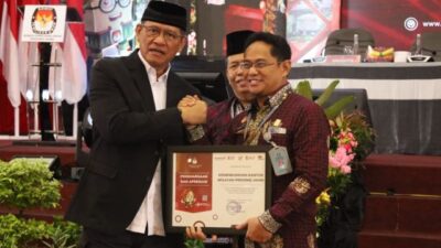 Kanwil Kemenkum Jambi Terima Penghargaan dari KPU Provinsi Jambi