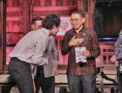 Menteri Kebudayaan RI Fadli Zon Hadiri Pelucuran Buku Reza Rahadian