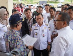 Gubernur Al Haris Dampingi Wakil KSP M. Qodari Tinjau Kesiapan Lokasi Sekolah Rakyat Di Tanjabtim
