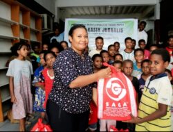 Puluhan Wartawan Papua Berbagi, Salurkan Tali Kasih ke Panti Asuhan dan Ponpes di Papua
