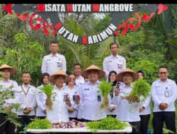 Yoga Hadhi Wijaya Pimpin Panen Raya Di Lahan ( SAE ) Rutan Karimun