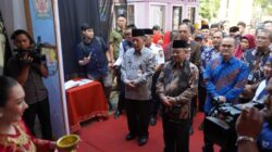 Wagub Sani Dampingi Mendikdasmen Abdul Mu’ti Resmikan BLUD SMK Negeri dan Serahkan CSR Untuk SLB di Provinsi Jambi
