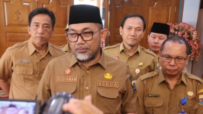 Sekda Sudirman Kukuhkan Pengurus PD IBI Provinsi Jambi